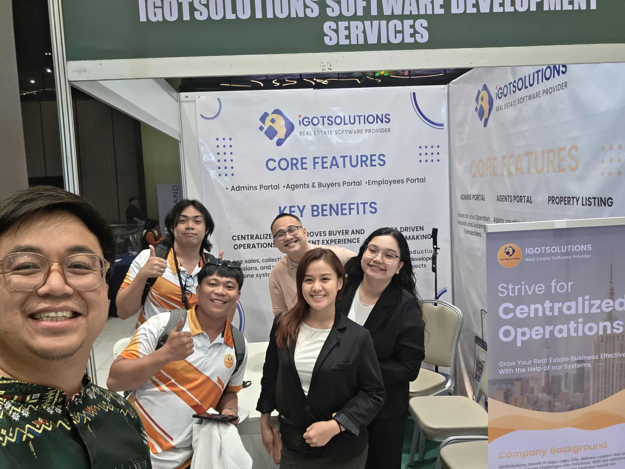 iGotSolutions team at industry convention booth
